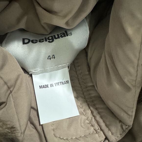 Desigual Padded Komoderi Qualitied Puffer Jacket Khaki Size 44 /US 10 NWT - Picture 8 of 13